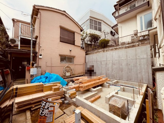 【外観】 | 品川区上大崎１丁目　新築戸建て | 【建築中】食洗機やエコジョーズ等充実の標準設備を搭載！