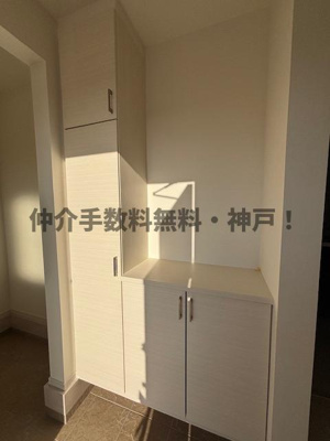 【玄関】 | 神戸市西区桜が丘西町3丁目　新築戸建　仲介手数料無料！ | 毎日通る玄関はこちらです