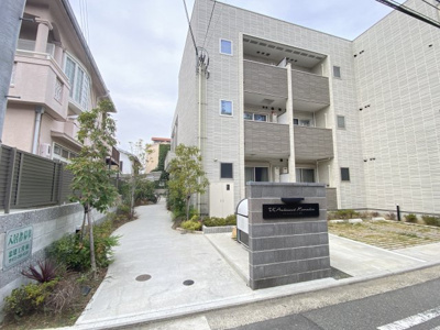 【エントランス】 | ＴＫアンバーコート浜寺 | ゆとりのあるエントランスです