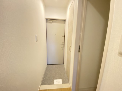 【玄関】 | ＴＫアンバーコート浜寺 | きれいな玄関です