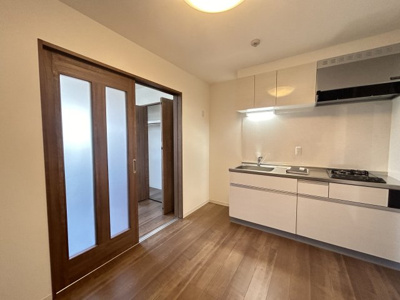 【居間・リビング】 | TKアンバーコート浜寺Ⅱ