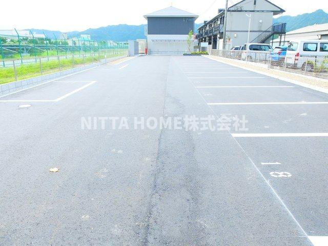 Y’s court 横田の駐車場|敷地内に駐車場があります！