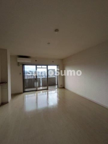 サン・ビオ空港通りⅡの居間・リビング