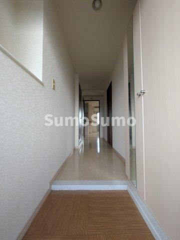 サン・ビオ空港通りⅡの玄関