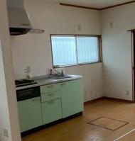 北条５丁目　中古一戸建てのキッチン|システムキッチン
■物件内覧・資金計画相談・住宅ローン相談、リフォーム相談、お問合せ受付中■
※当日・翌日のご内覧、ご相談はお電話でのお問合せがスムーズです！