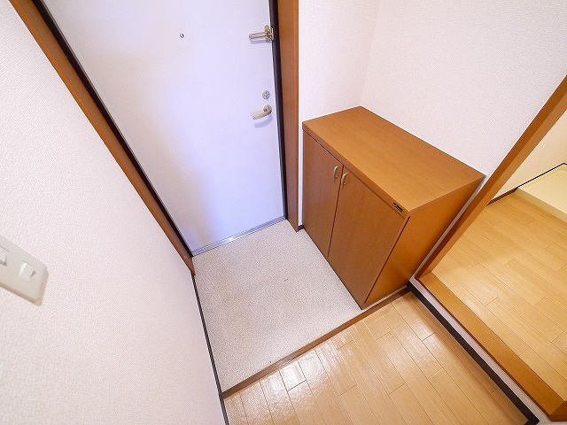 リジェール菅原の玄関|落ち着いた玄関です