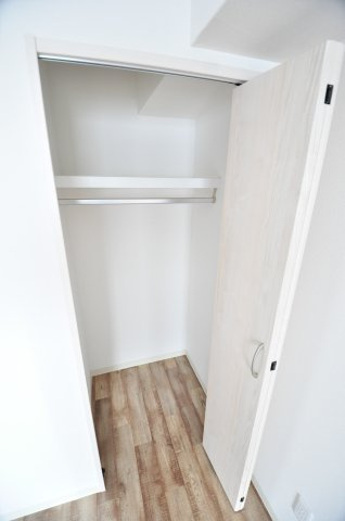 大阪市城東区中央１丁目の賃貸マンションのエントランス