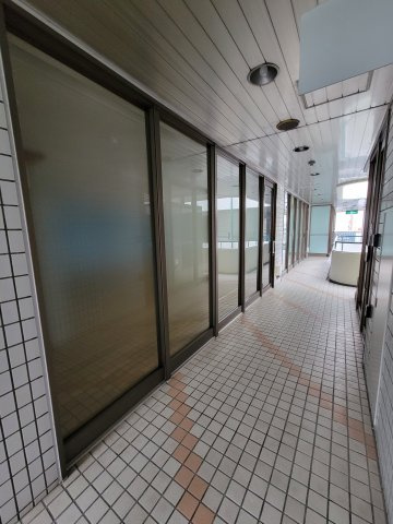 パティオビルのロビー