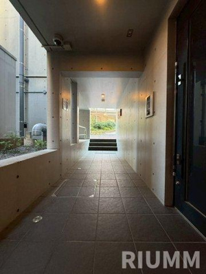 【エントランス】 | ココフラット目白（ＣＯＣＯＦＬＡＴ目白）