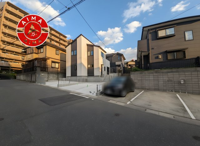 春日市白水ヶ丘2丁目第4-2棟（1号棟）の前面道路含む現地写真|見学の時間などお気軽にお問い合わせ下さい。