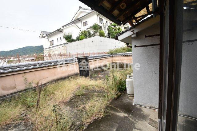 楽音寺古民家戸建賃貸の庭