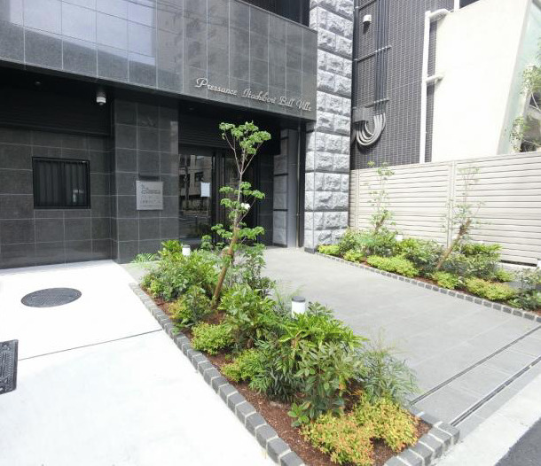 プレサンス立売堀ベルヴィルのエントランス