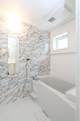 【浴室】 | リヴェール舞浜 | 参考写真（同物件別部屋）