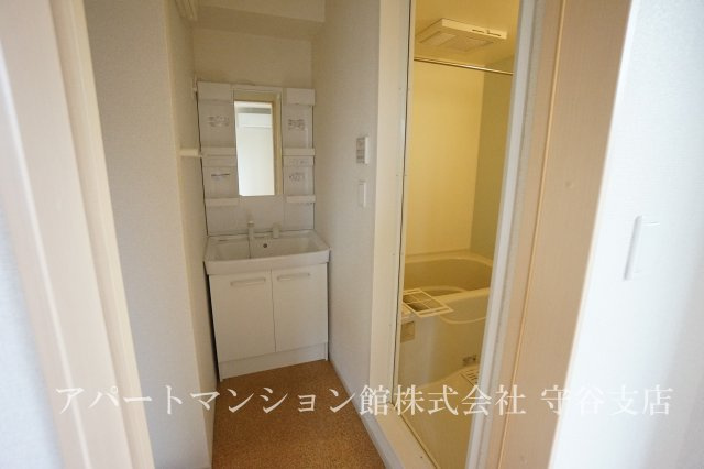 サンリット アインツ YuAの独立洗面台