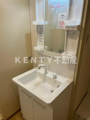 【洗面所】 | 睦ビル（東口） | スペースが確保できる洗面所です