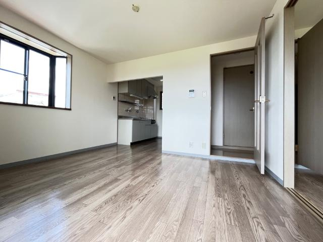 ソレイユ段上の居間・リビング|リビング