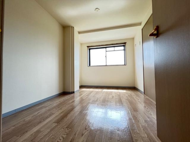 ソレイユ段上の居間・リビング|リビング