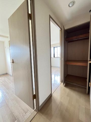 ソレイユ段上の内装|廊下