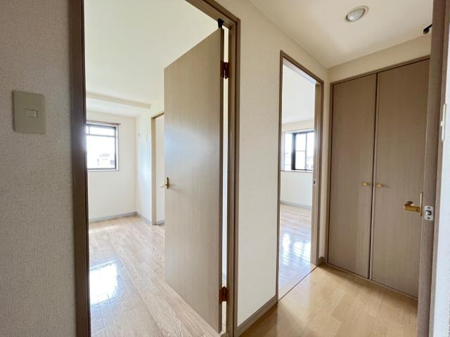 ソレイユ段上の内装|廊下