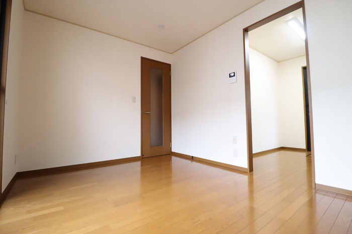 メゾンアージュの居間・リビング