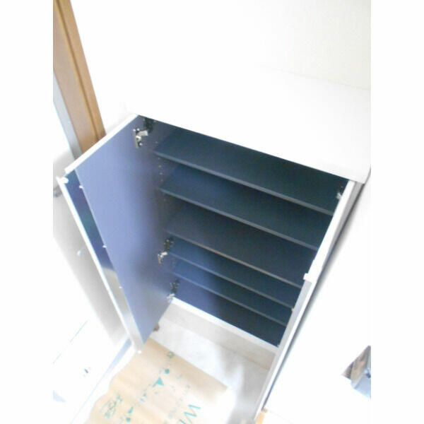 パルコートＮの玄関