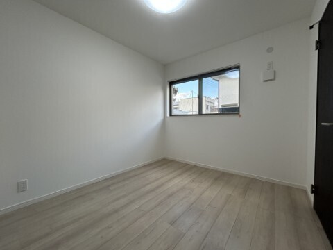 シエーナ川西中央２の寝室