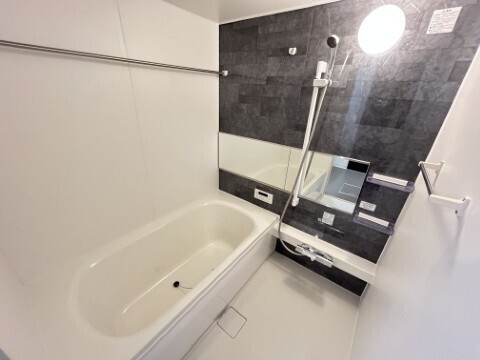 シエーナ川西中央２の浴室