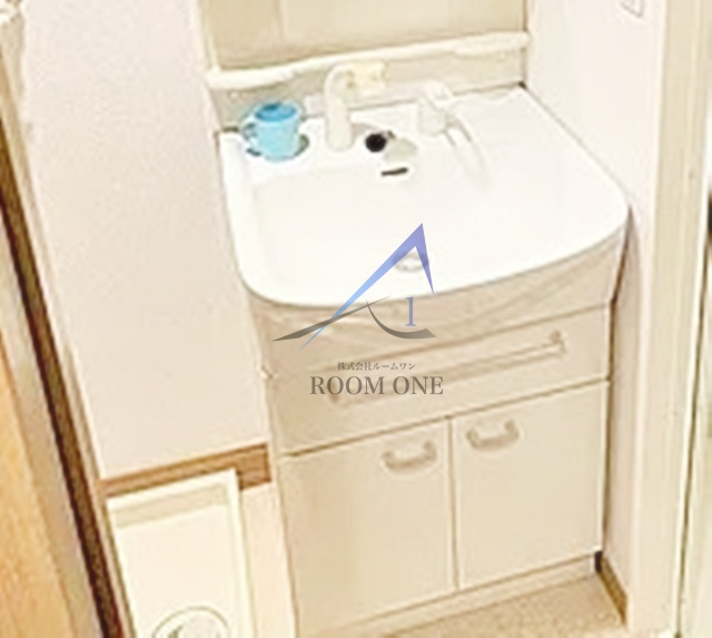 アビタシオン・Ｍの洗面所|独立洗面台です。