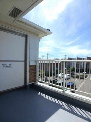 メゾン・みのうらのバルコニー|陽当たり良好なバルコニーです