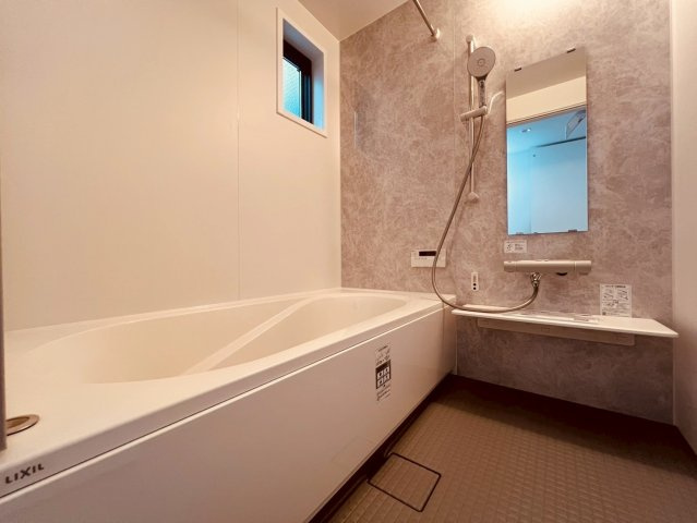 【浴室】 | 大田区矢口３丁目　新築戸建て | ゆったりつかれるお風呂で1日の疲れを癒しませんか？