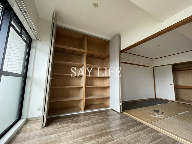 ロイヤル鶴見の内装