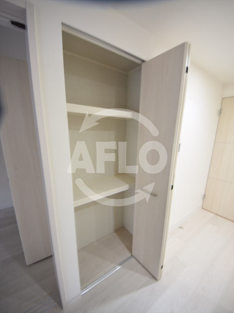 ウルバーノ　イリスの収納|ウルバーノ　イリス　物入れ