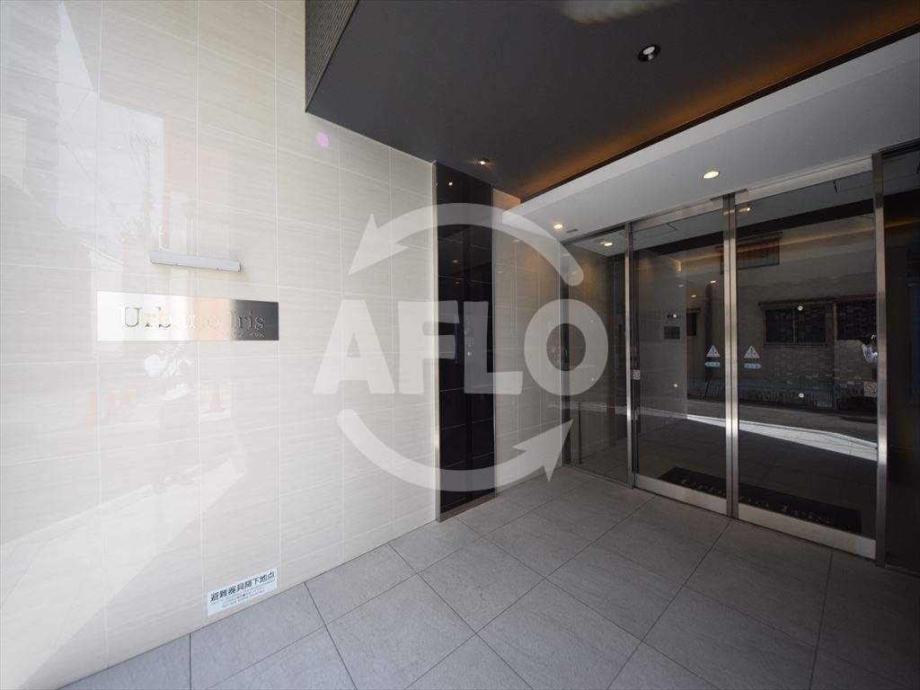 ウルバーノ　イリスのエントランス|ウルバーノ　イリス　エントランス