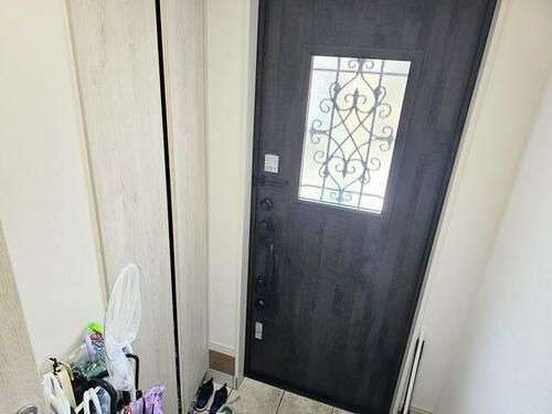 北条3丁目　中古一戸建ての玄関|■物件内覧・資金計画相談・住宅ローン相談、リフォーム相談、お問合せ受付中■
※当日・翌日のご内覧、ご相談はお電話でのお問合せがスムーズです！