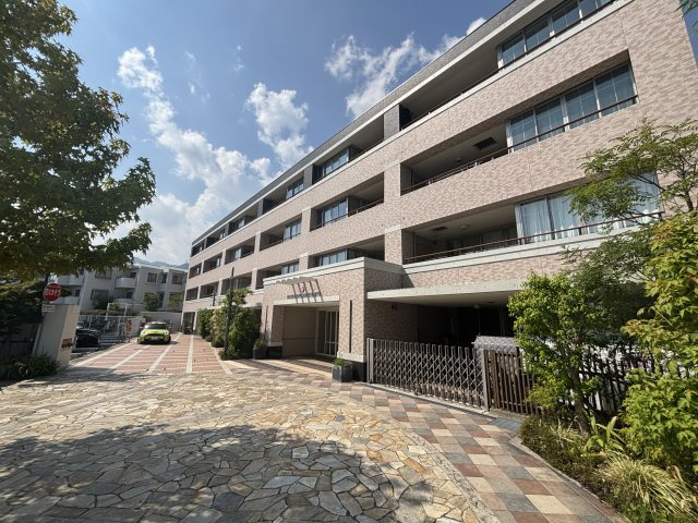 メープル御影山手セレヴィの外観|2025年9月撮影