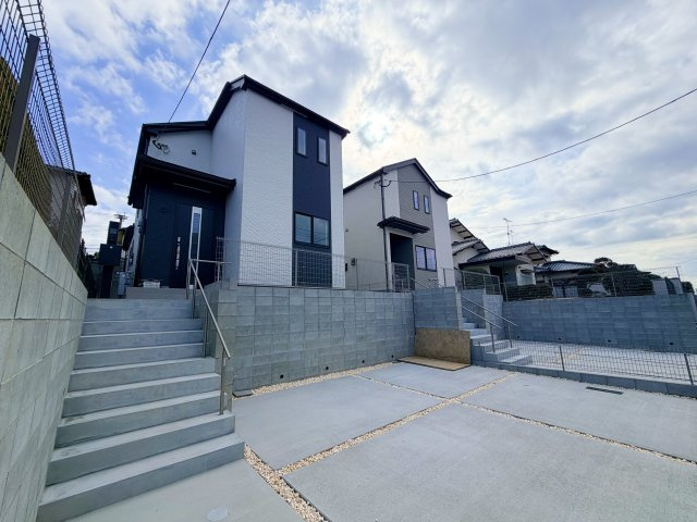 東区美和台５丁目136番　A号棟の外観