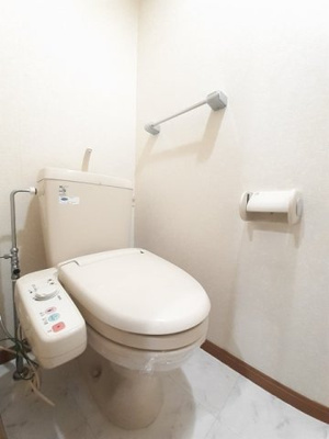 【トイレ】 | マーヴェラス竹原Ｂ | ゆったりとした空間のトイレです