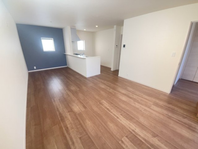 【居間・リビング】 | うるま市与那城屋慶名（全3棟） | ※同仕様写真です