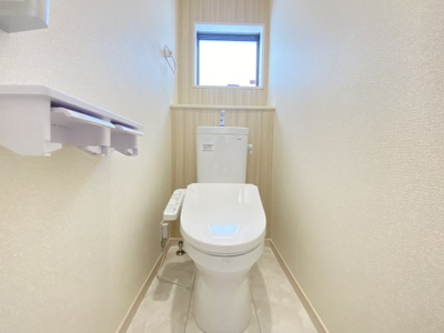 【トイレ】 | うるま市与那城屋慶名（全3棟） | ※同仕様写真です