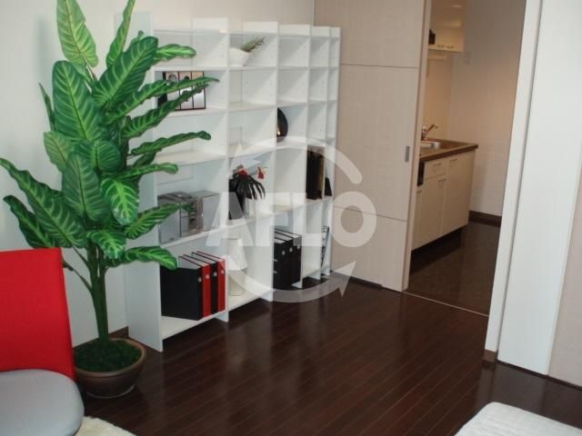 ＫＤＸレジデンス難波の居間・リビング|KDXレジデンス難波　洋室