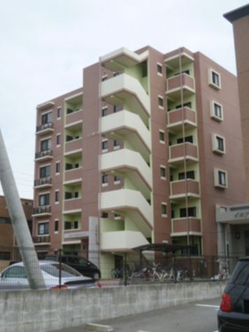 インポート久留米ルビーV【キャッシュバック対象物件】の外観|建物外観を気になさる方へ、見た目の良い物件です