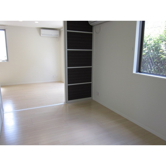 シャトレー武蔵野伍番館の居間・リビング