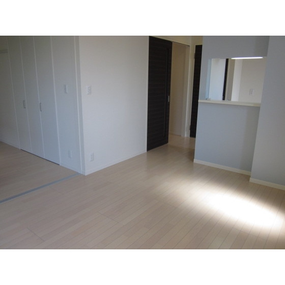 シャトレー武蔵野伍番館の居間・リビング