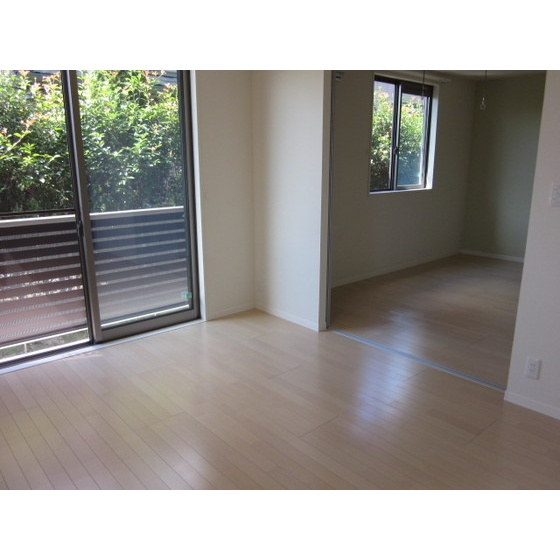 シャトレー武蔵野伍番館の居間・リビング