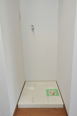 【設備】 | ローレル三ツ輪 | 室内洗濯機置場（同一仕様写真）