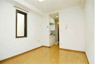 【居間・リビング】 | ローレル三ツ輪