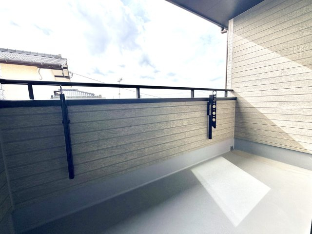 東区美和台５丁目136番　B号棟のバルコニー