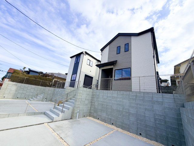 東区美和台５丁目136番　B号棟の外観