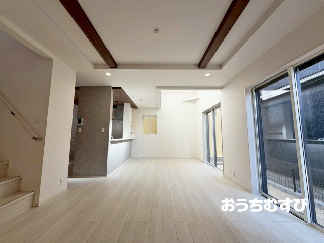 守山区天子田2丁目(全2棟)の前面道路含む現地写真