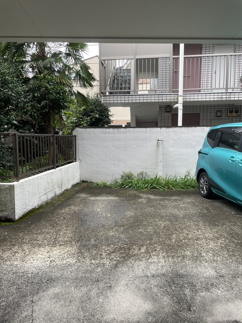 アーバンハイツの駐車場